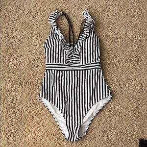 Cupshe Black and White Striped Swimsuit